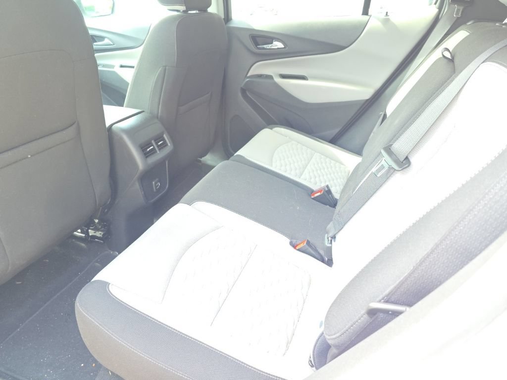 Used 2021 Chevrolet Equinox LS w/ LS Convenience Package FWD image 5