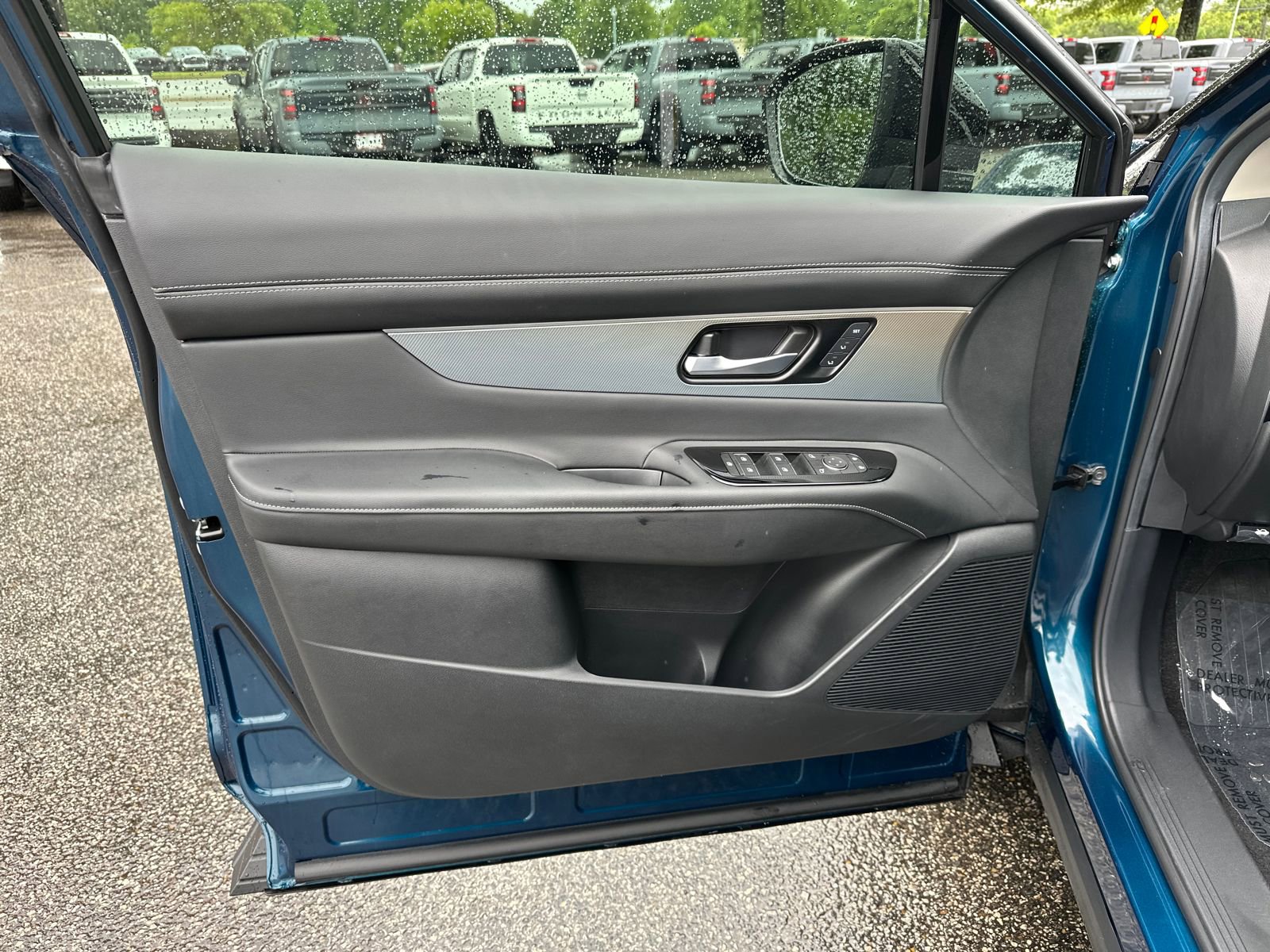 Certified 2025 Nissan Murano SL w/ Cargo Package AWD/4WD image 8