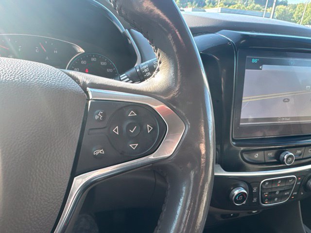 Used 2018 Chevrolet Traverse LT FWD image 25
