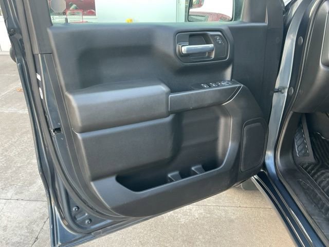 Used 2021 Chevrolet Silverado 1500 Custom w/ LPO, Dark Essentials Package image 16
