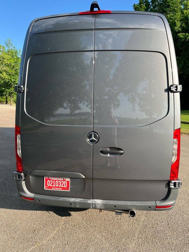 Used 2022 Mercedes-Benz Sprinter 4500 image 5
