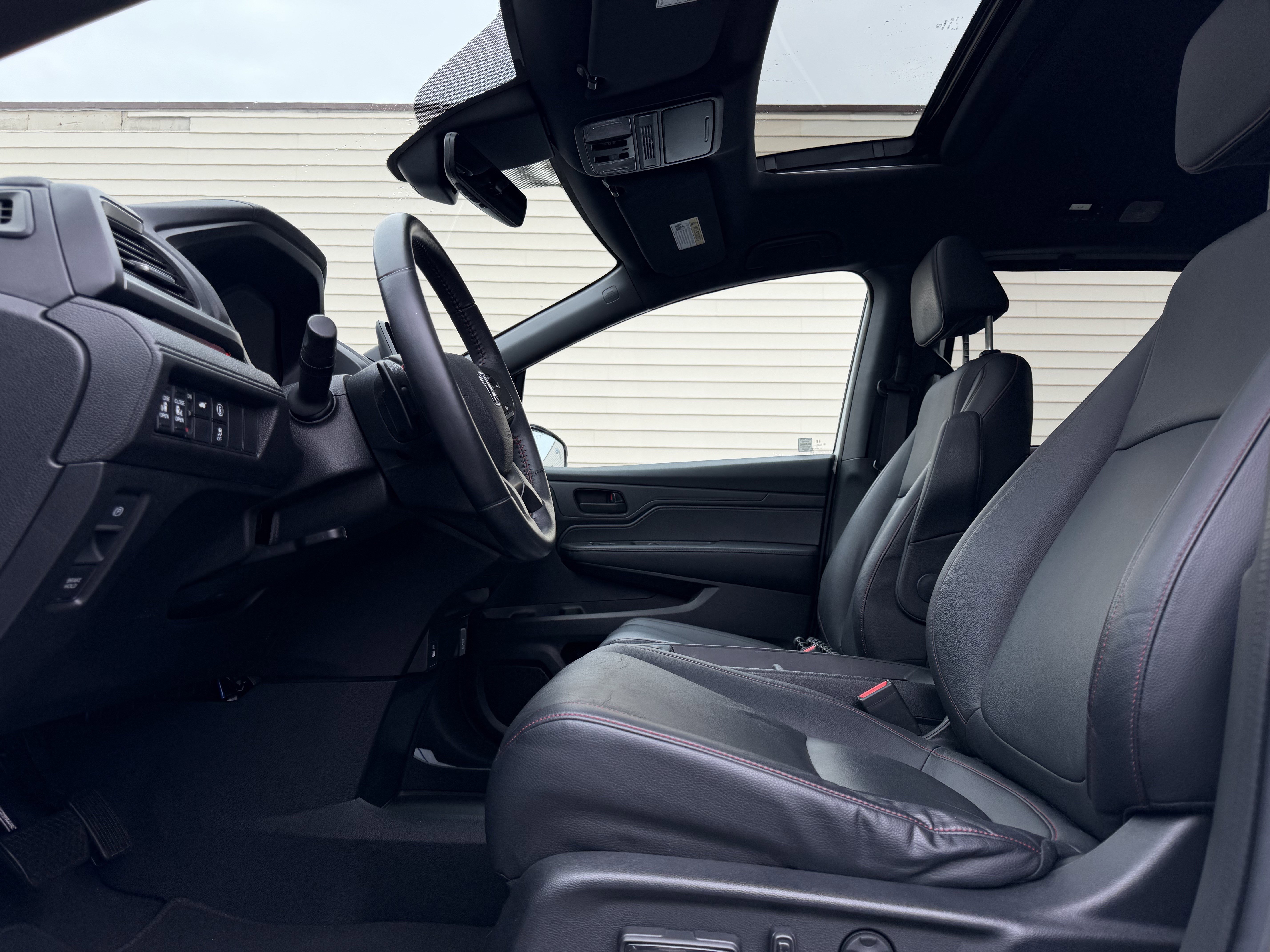 Certified 2023 Honda Odyssey Sport image 13