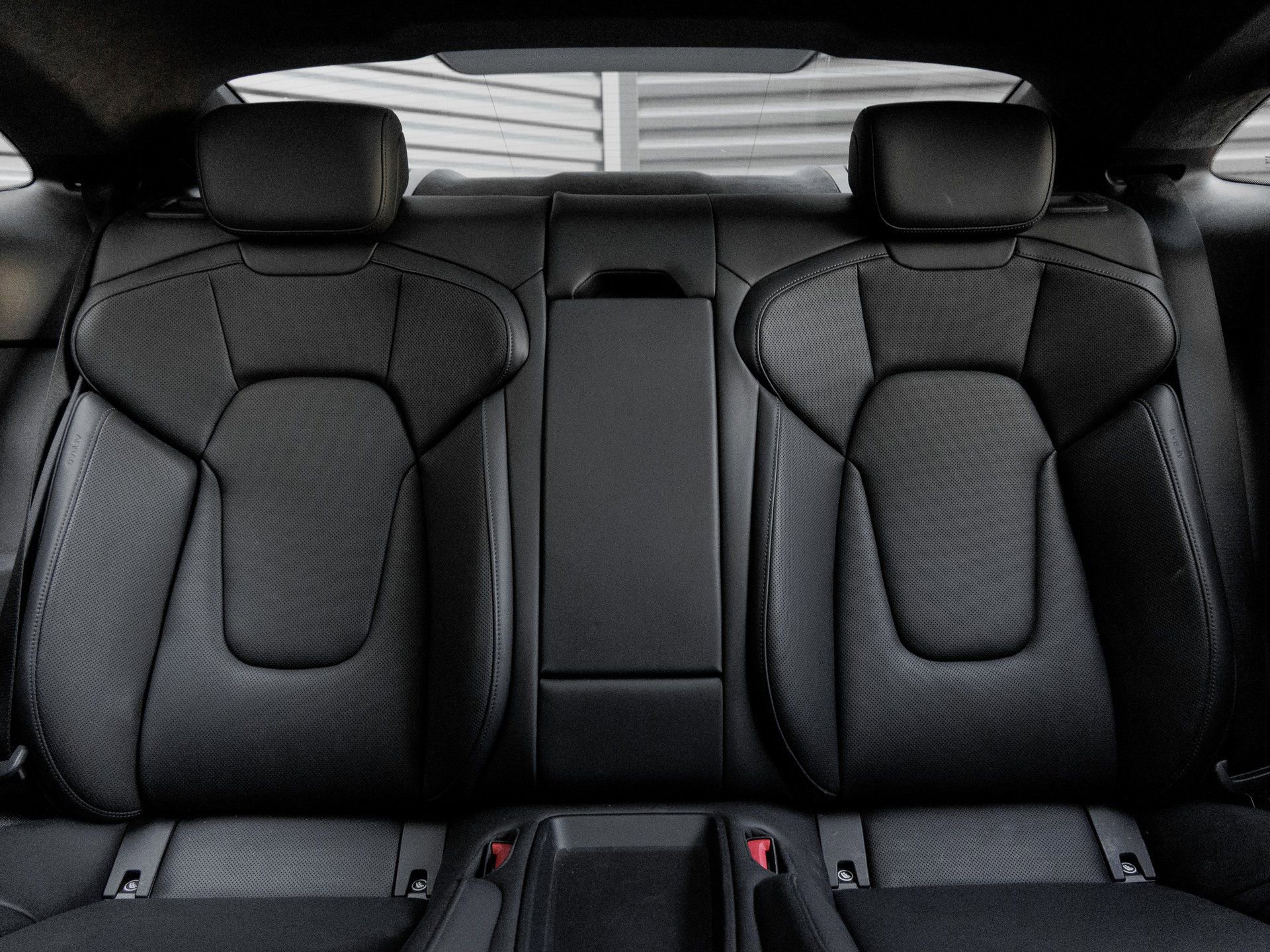 Certified 2022 Porsche Taycan GTS image 25