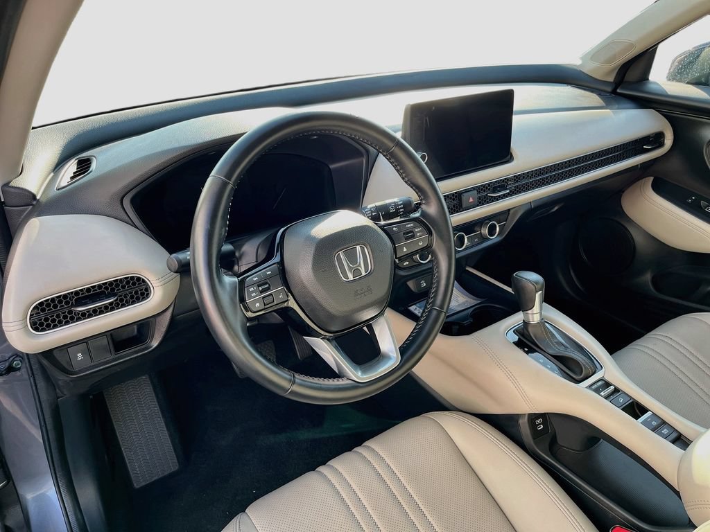 Used 2026 Honda HR-V EX-L image 9