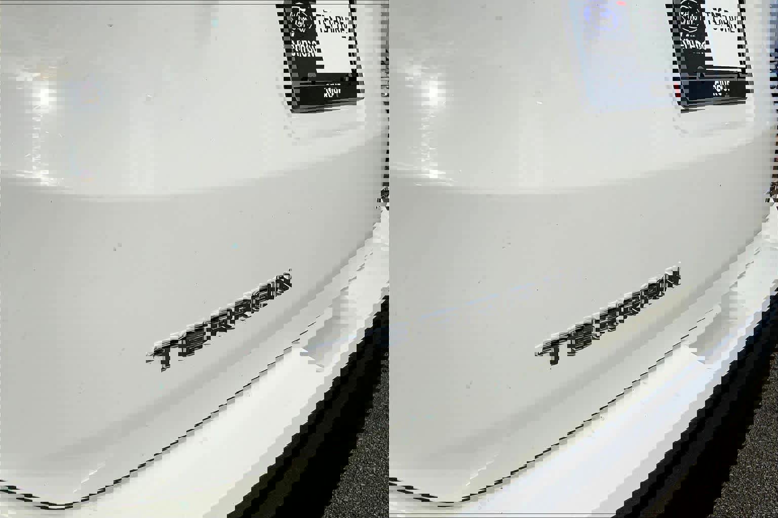 Used 2023 GMC Terrain SLE w/ Driver Convenience Package image 29