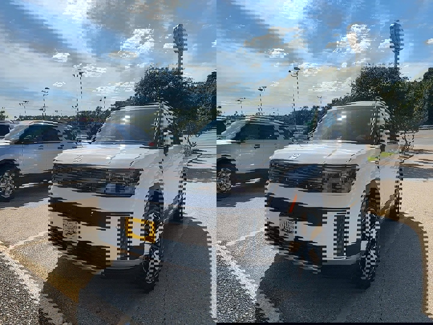 Used 2024 Hyundai Santa Fe Limited image 3