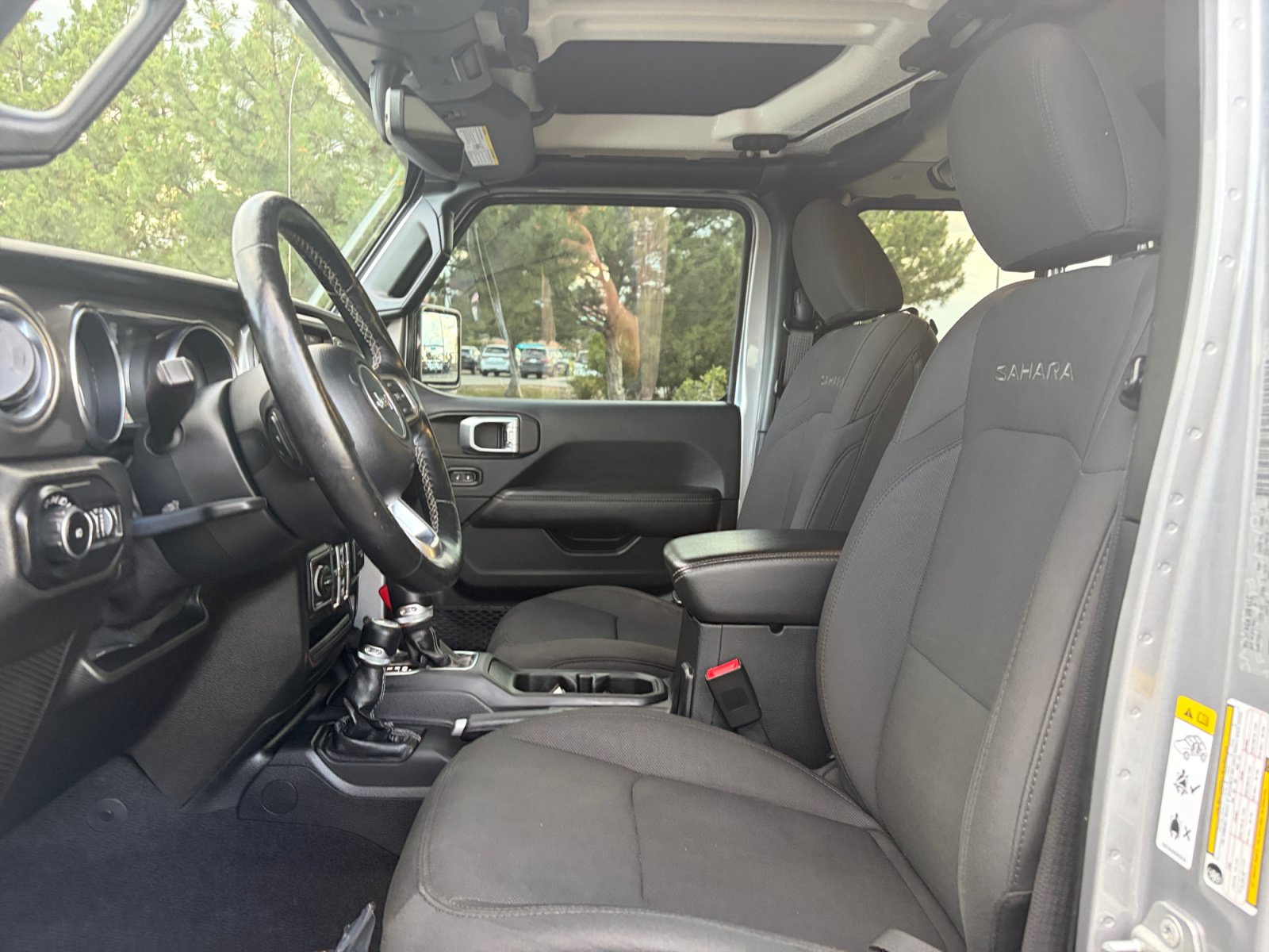 Used 2020 Jeep Wrangler Unlimited Sahara AWD/4WD image 12