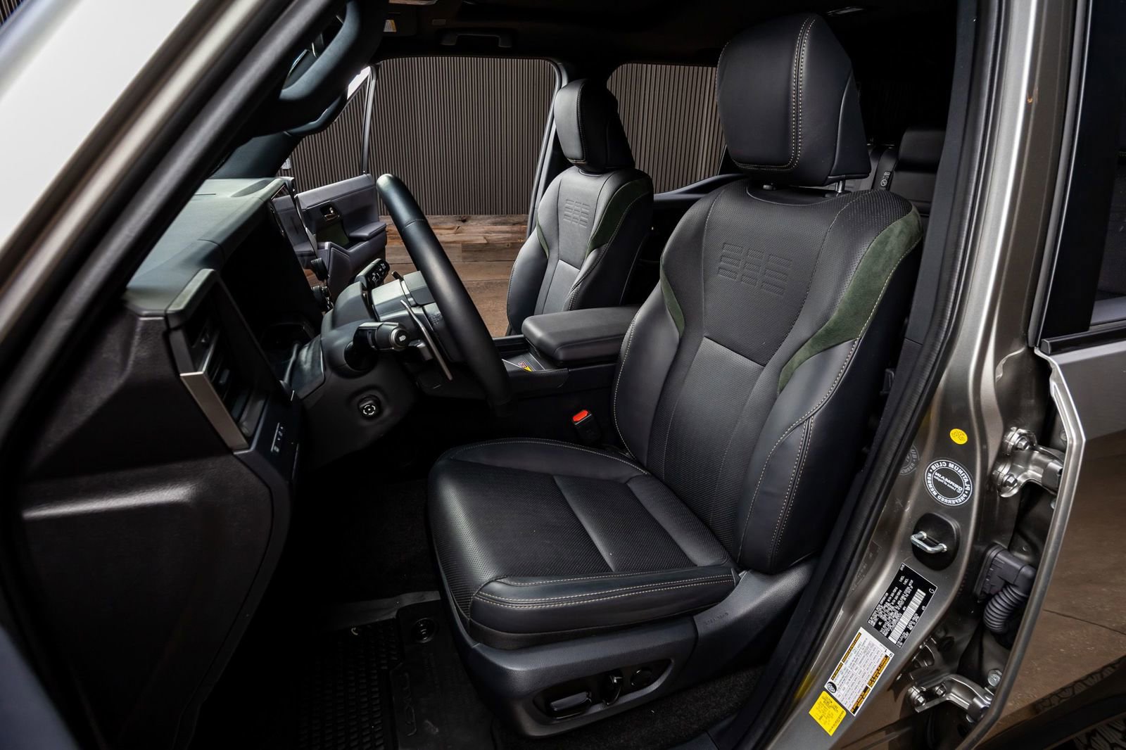 Used 2025 Lexus GX 550 image 26