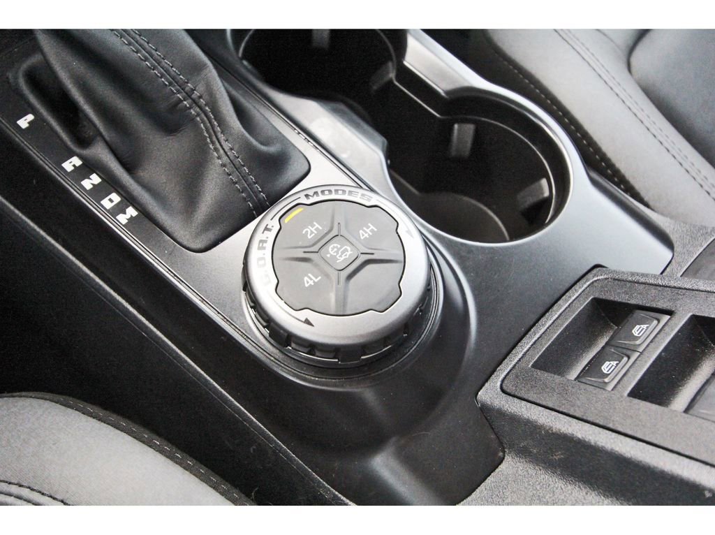 Used 2024 Ford Bronco Black Diamond image 26