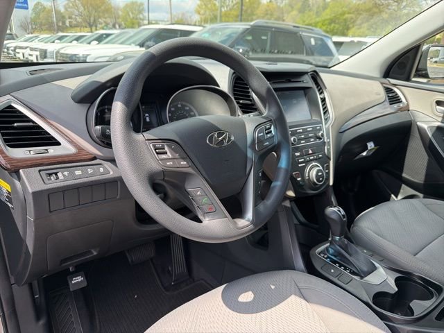 Used 2018 Hyundai Santa Fe Sport w/ 2.4L Value Package 02 FWD image 10