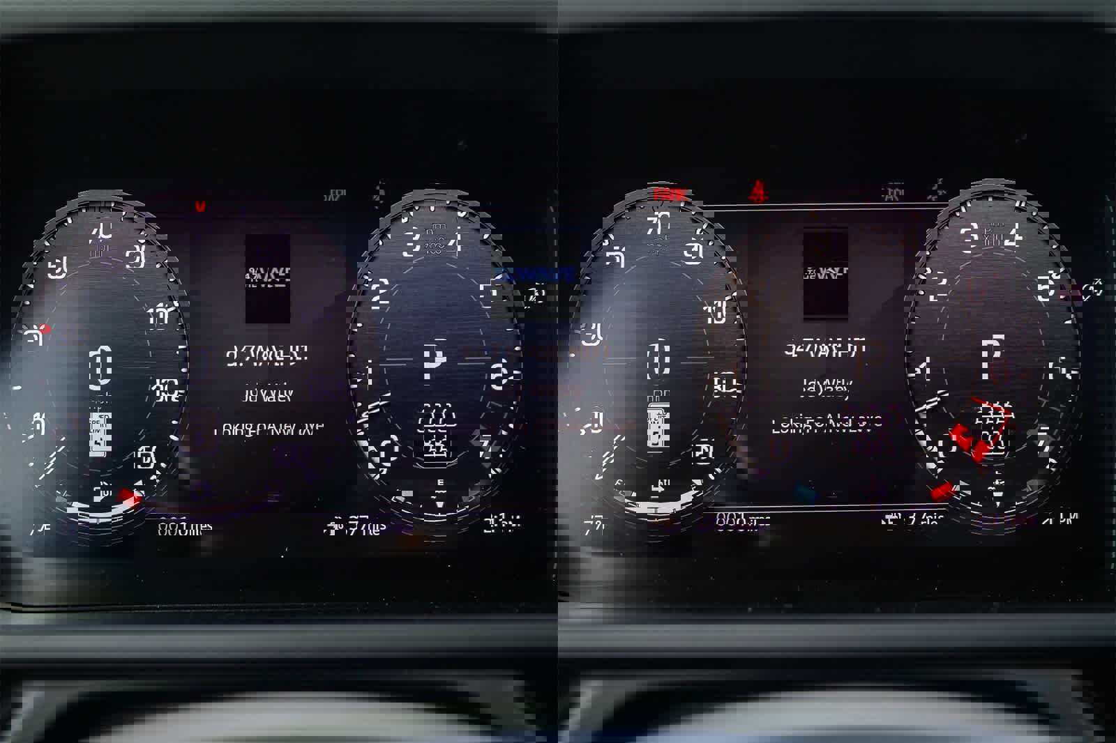 New 2026 Land Rover Defender 110 X-Dynamic SE image 25