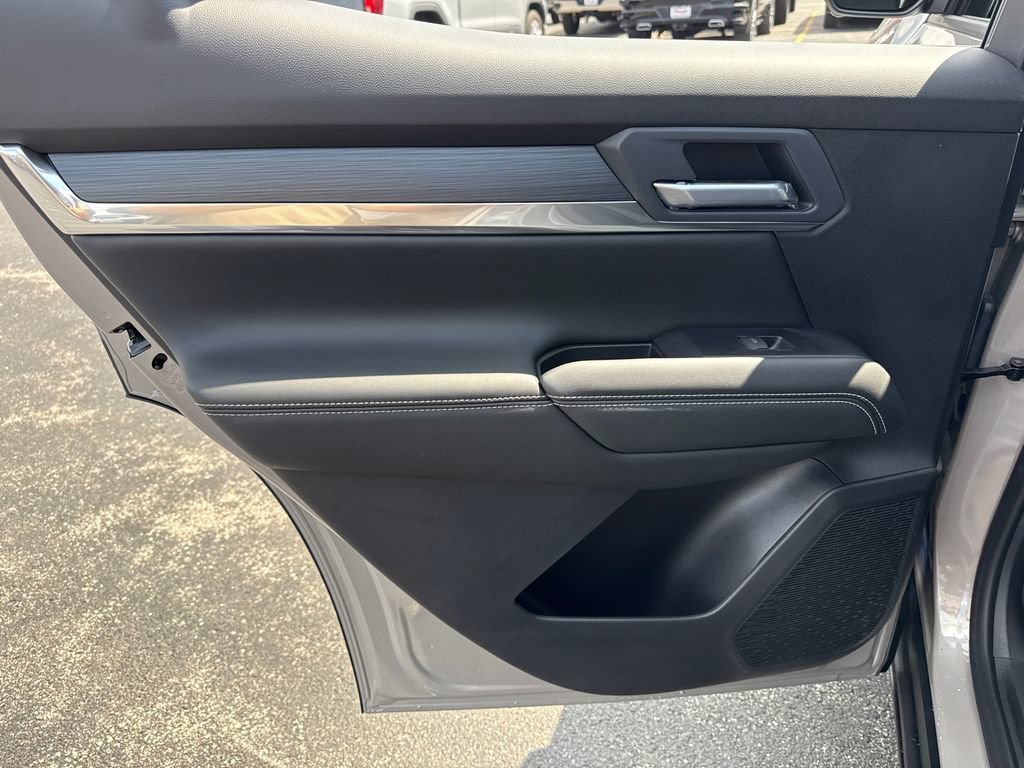 New 2027 GMC Terrain Elevation w/ Technology Package II AWD/4WD image 29