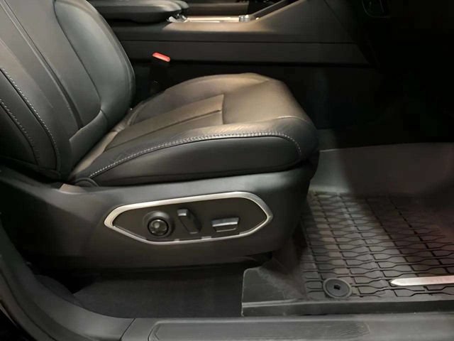 Used 2024 Jeep Wagoneer Series II w/ Premium Group I AWD/4WD image 85