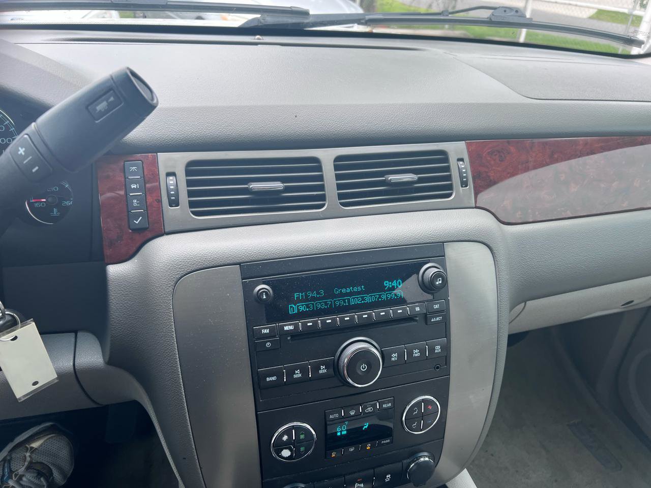 Used 2013 GMC Yukon SLT RWD image 9