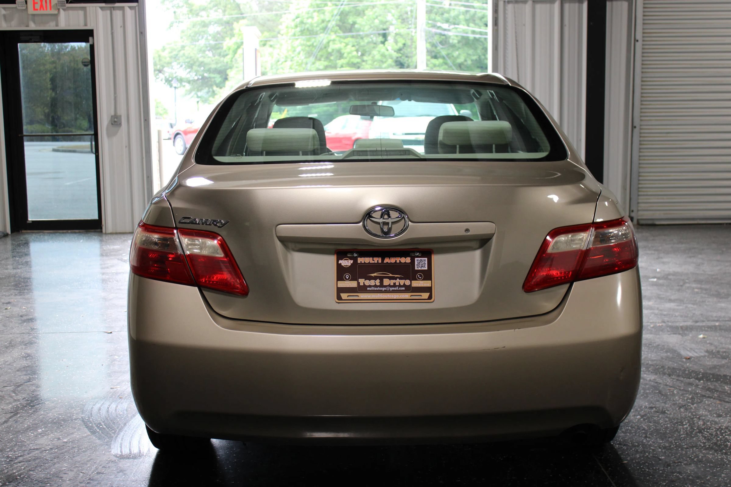 Used 2009 Toyota Camry LE FWD image 4