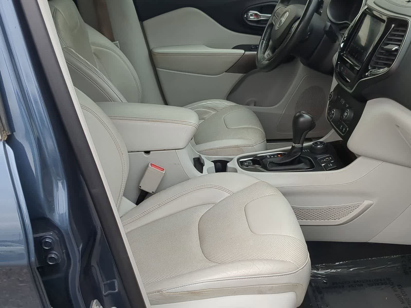 Certified 2019 Jeep Cherokee Limited AWD/4WD image 21