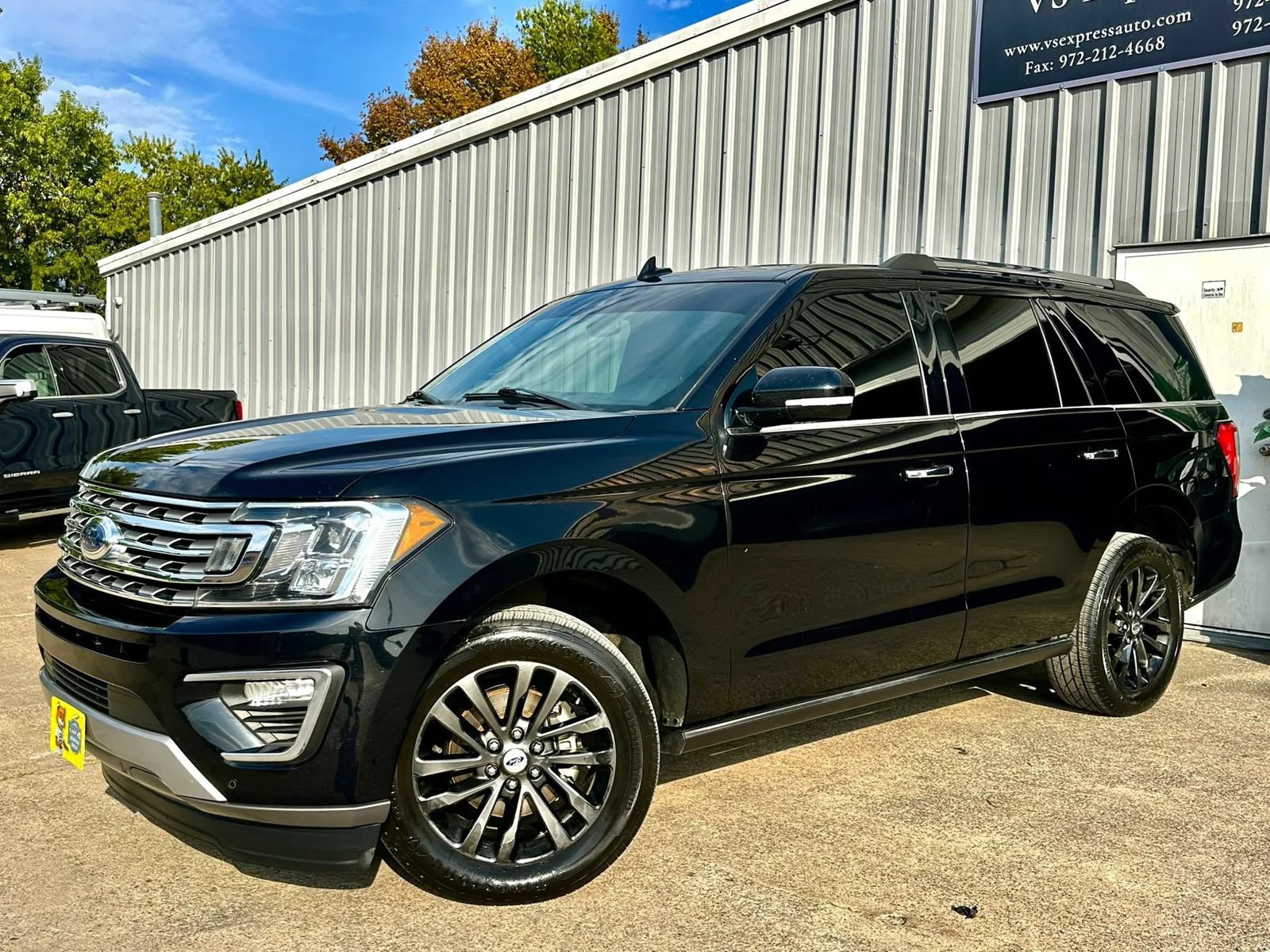 Used 2021 Ford Expedition Limited RWD image 1