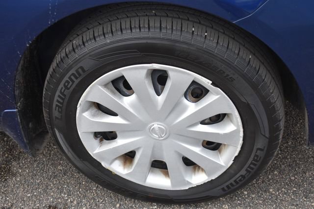 Used 2019 Nissan Versa SV image 12