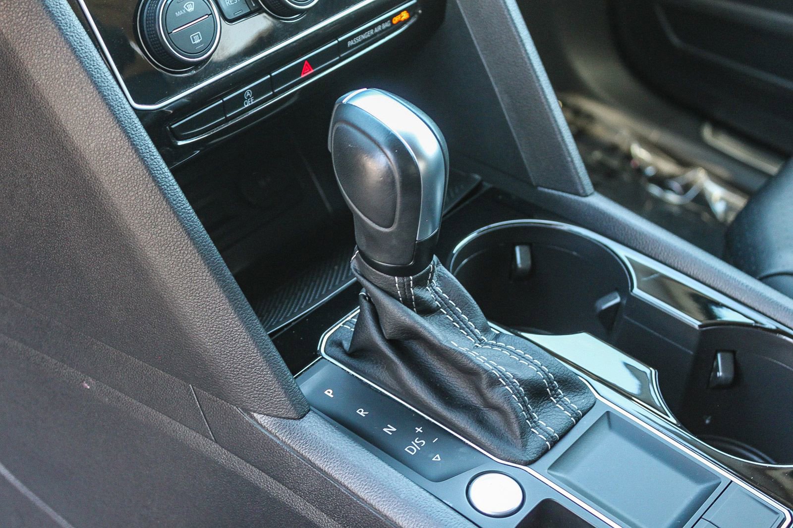 Certified 2023 Volkswagen Atlas SE image 21