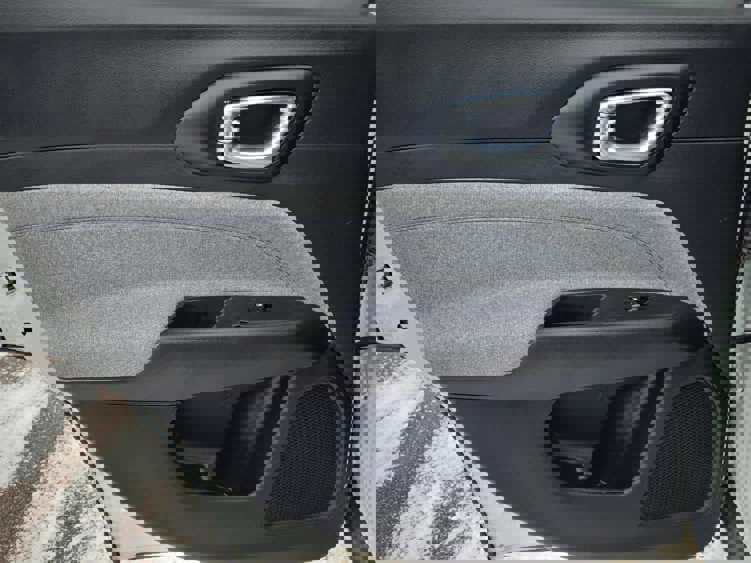 Used 2024 Jeep Compass Latitude image 42