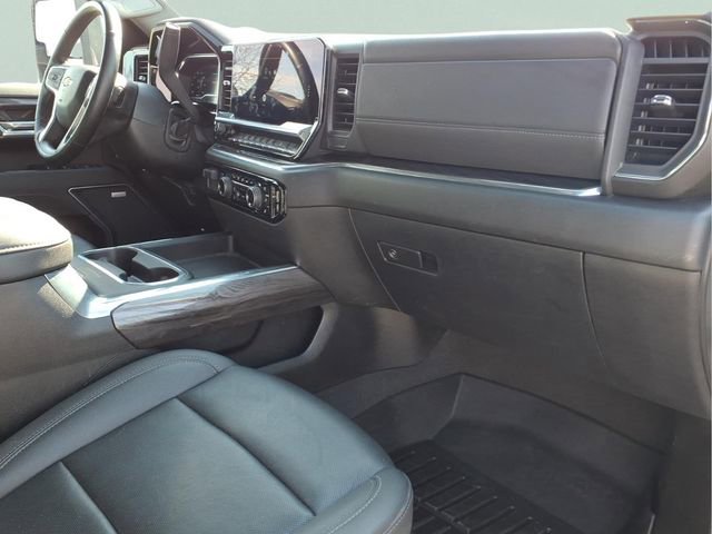 Used 2025 Chevrolet Silverado 2500 LTZ w/ LTZ Premium Package AWD/4WD image 24