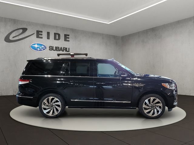 Used 2024 Lincoln Navigator Reserve image 5
