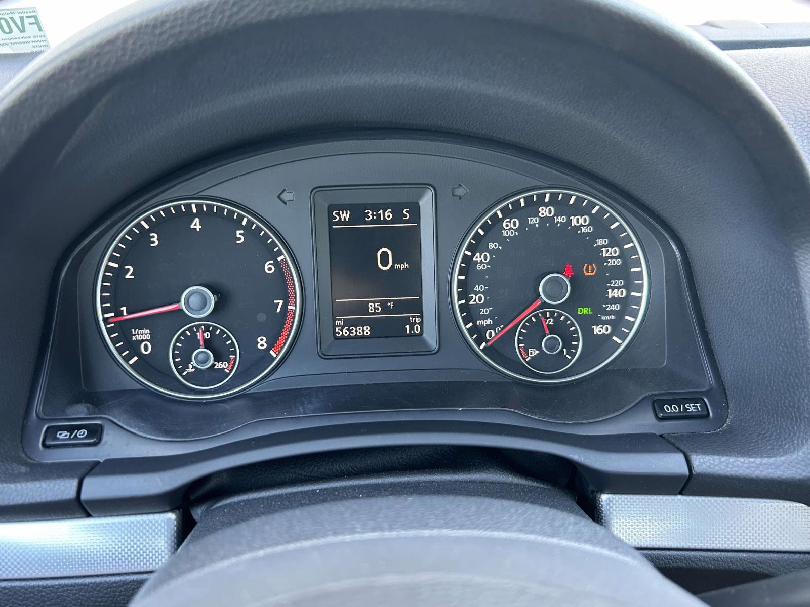 Used 2015 Volkswagen Eos Executive FWD image 23