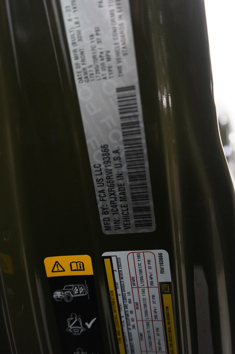 Used 2024 Jeep Wrangler Unlimited Rubicon 4xe image 25