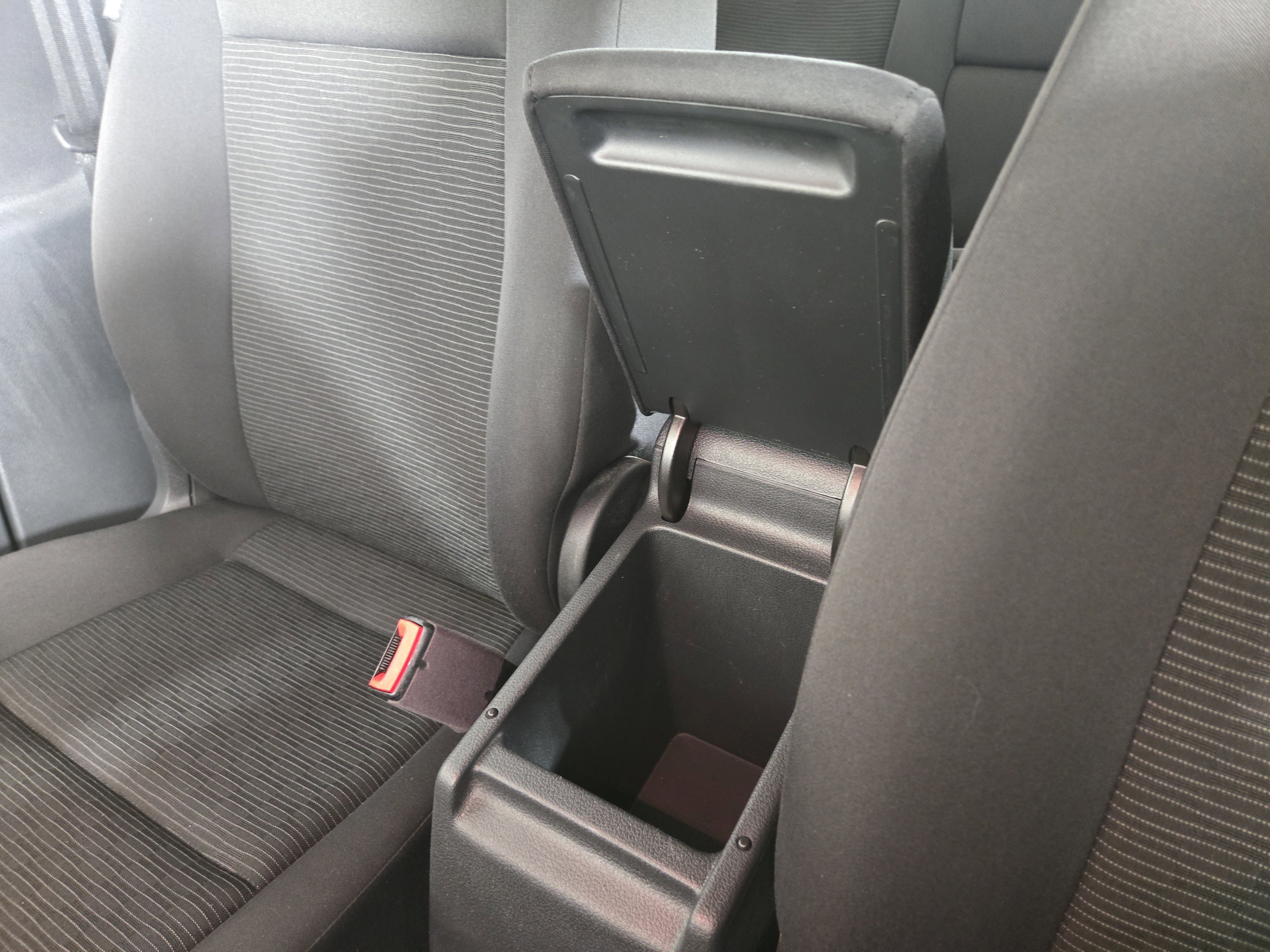 Used 2017 Volkswagen Tiguan Limited w/ Premium Package image 26