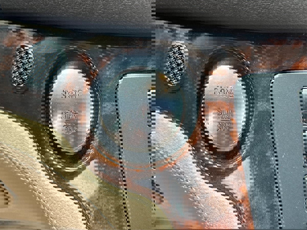 Used 2013 Mercedes-Benz SL 550 image 39