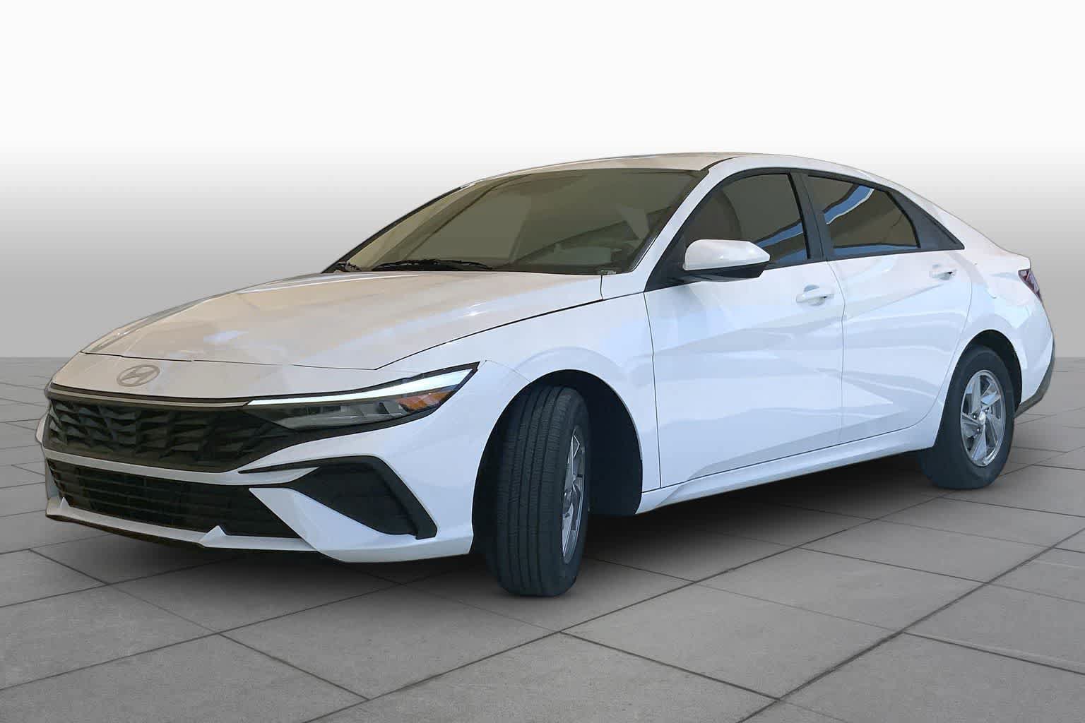 New 2026 Hyundai Elantra SE FWD video 1