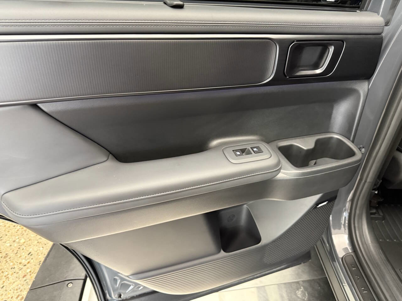 Used 2024 Hyundai Santa Fe Calligraphy image 27