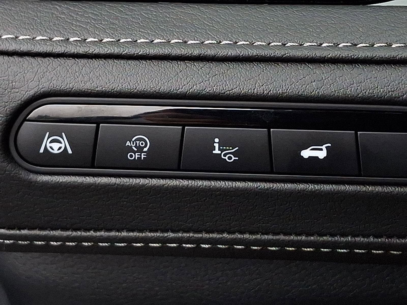 Used 2025 INFINITI QX80 Sensory AWD/4WD image 26