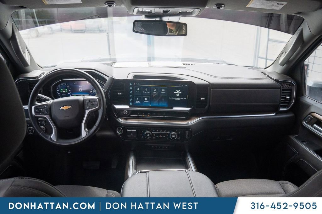 Used 2024 Chevrolet Silverado 3500 LT w/ All Star Edition AWD/4WD image 4