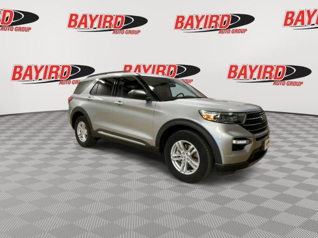 Used 2023 Ford Explorer XLT w/ Equipment Group 202A AWD/4WD image 2