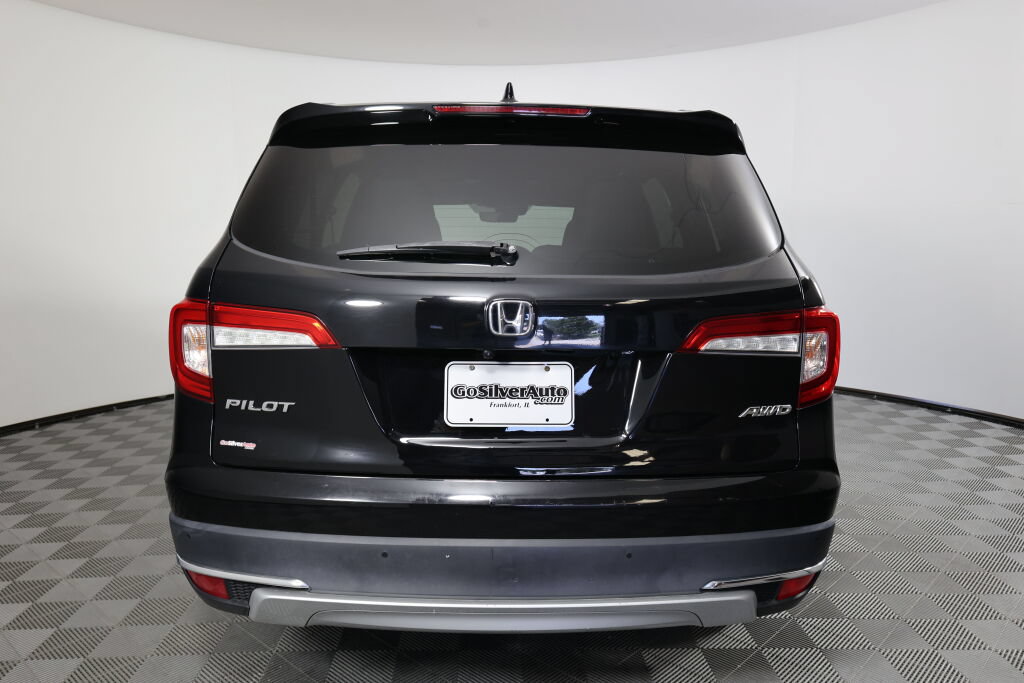 Used 2019 Honda Pilot Touring image 3