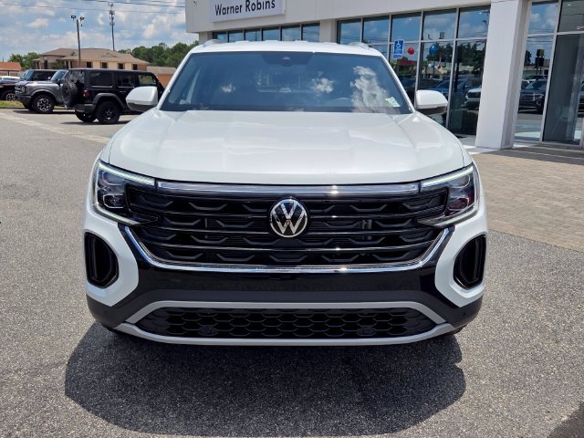 New 2026 Volkswagen Atlas Cross Sport SE FWD image 2
