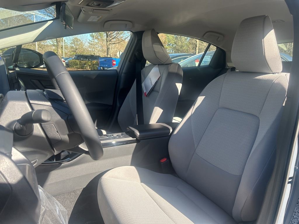 New 2026 Toyota Prius LE image 3