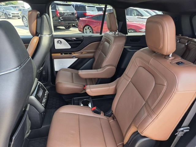 Certified 2023 Lincoln Aviator Reserve w/ Equipment Group 201A AWD/4WD image 7