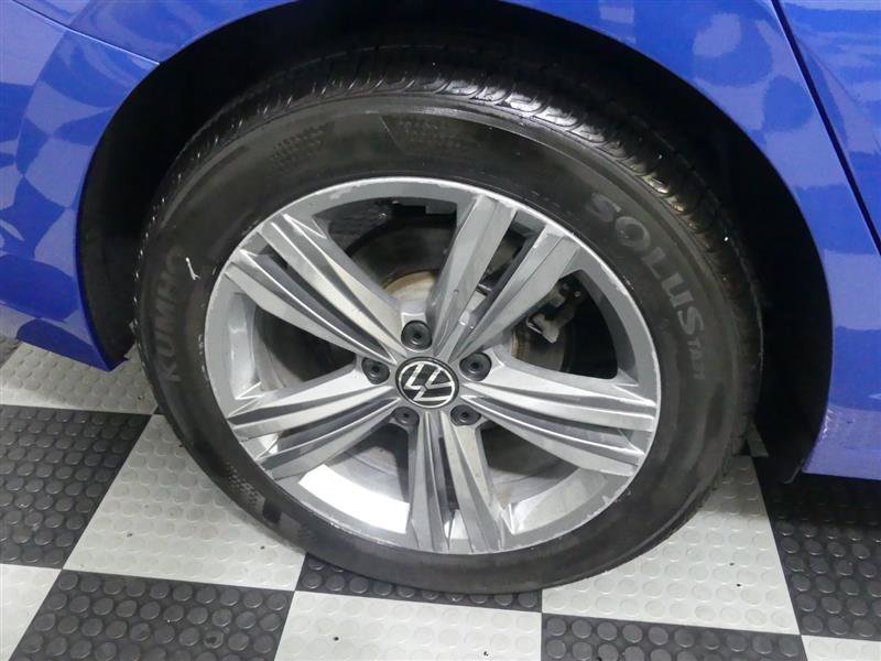 Used 2024 Volkswagen Jetta SE FWD image 17