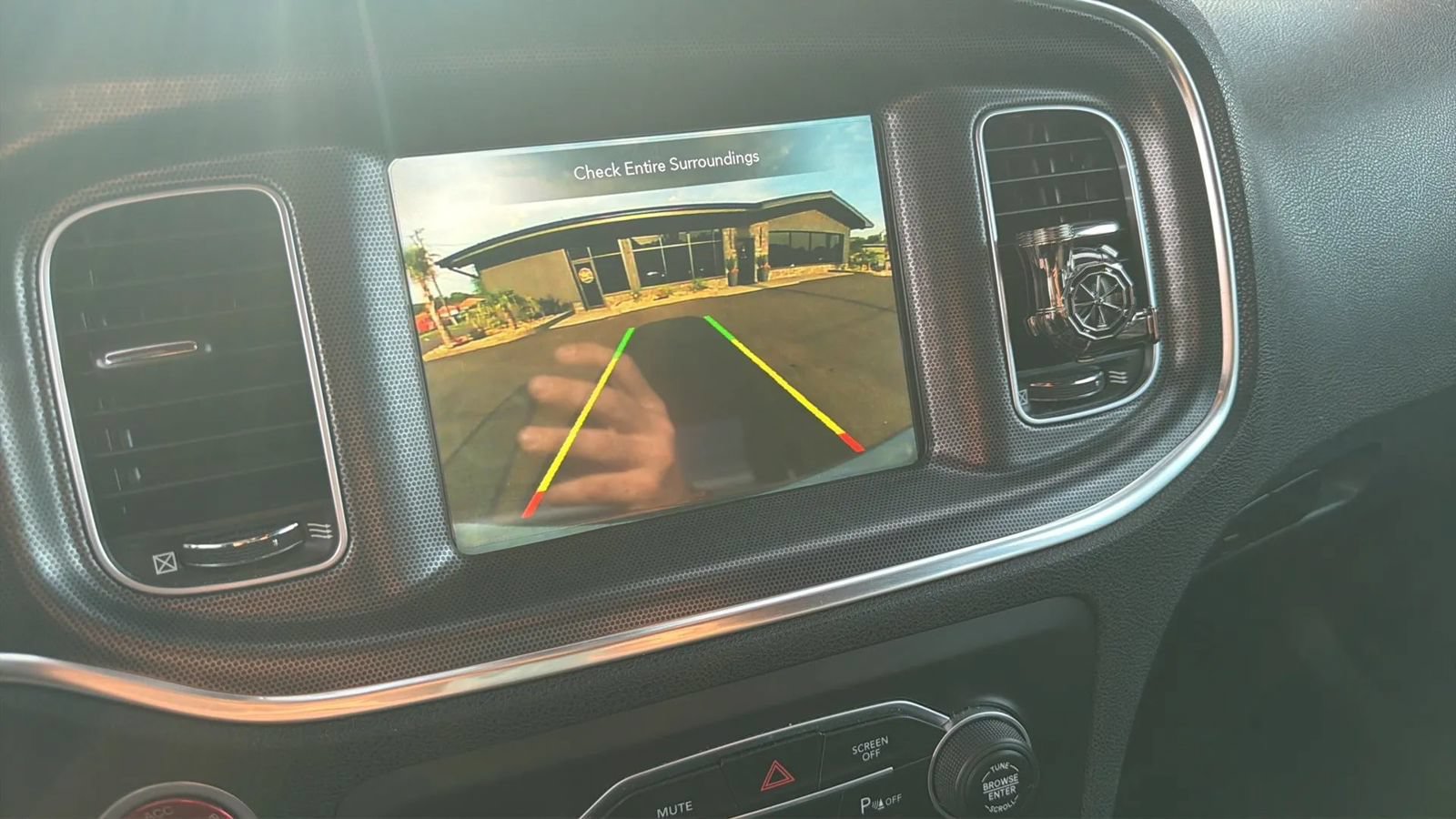 Used 2018 Dodge Charger SXT Plus RWD image 16