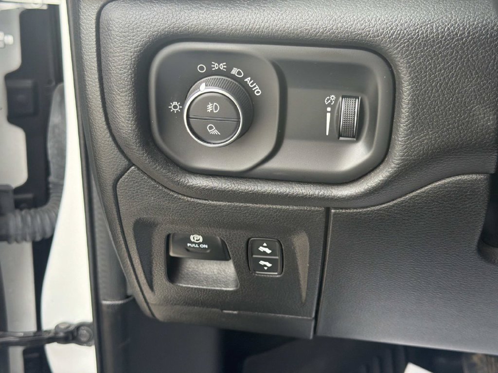 Used 2023 RAM 1500 Big Horn AWD/4WD image 14