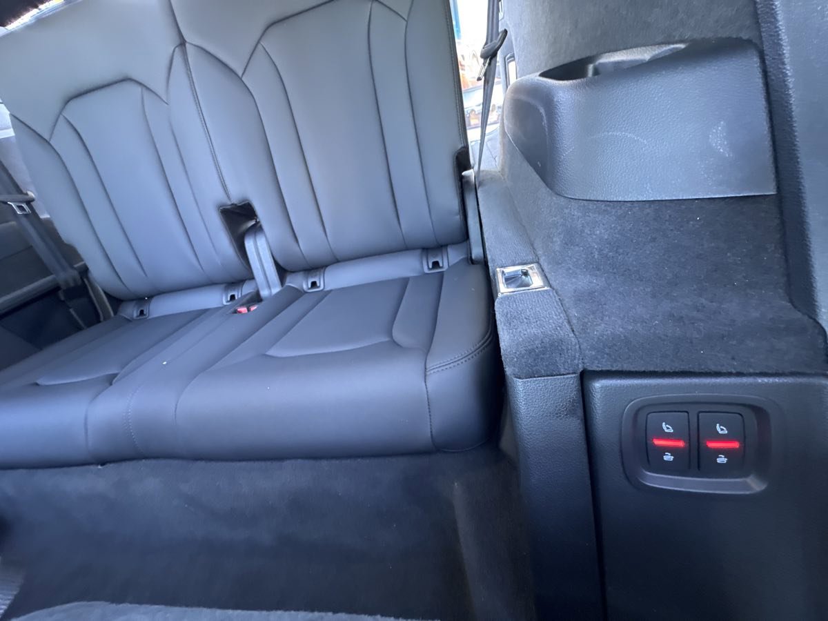 Used 2025 Audi Q7 Premium Plus image 35