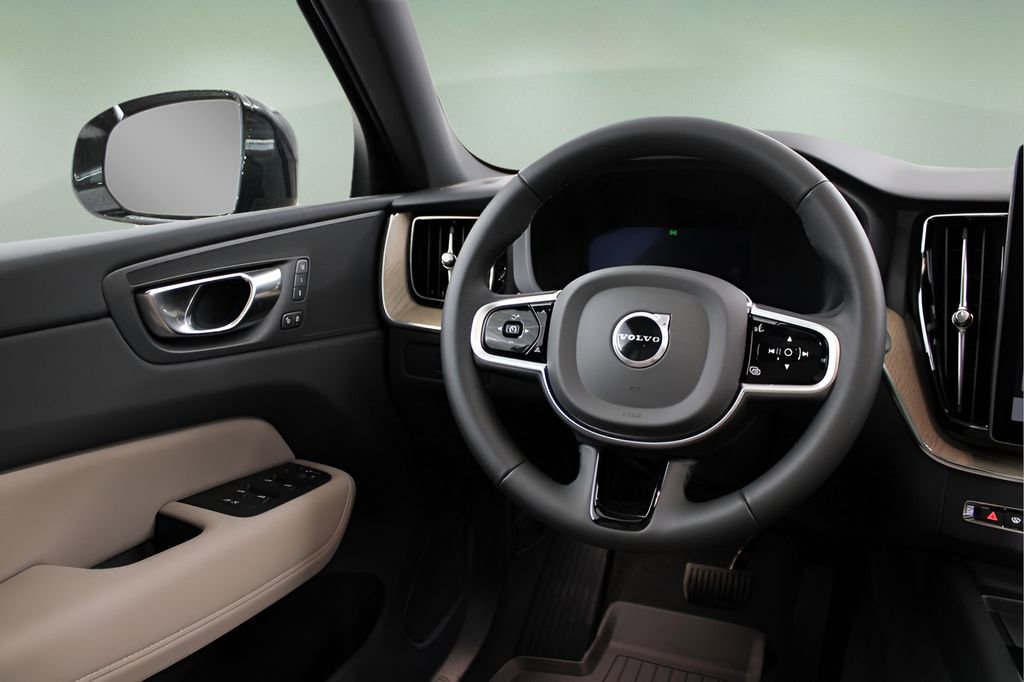 New 2026 Volvo XC60 B5 Core w/ Protection Package Premier image 22