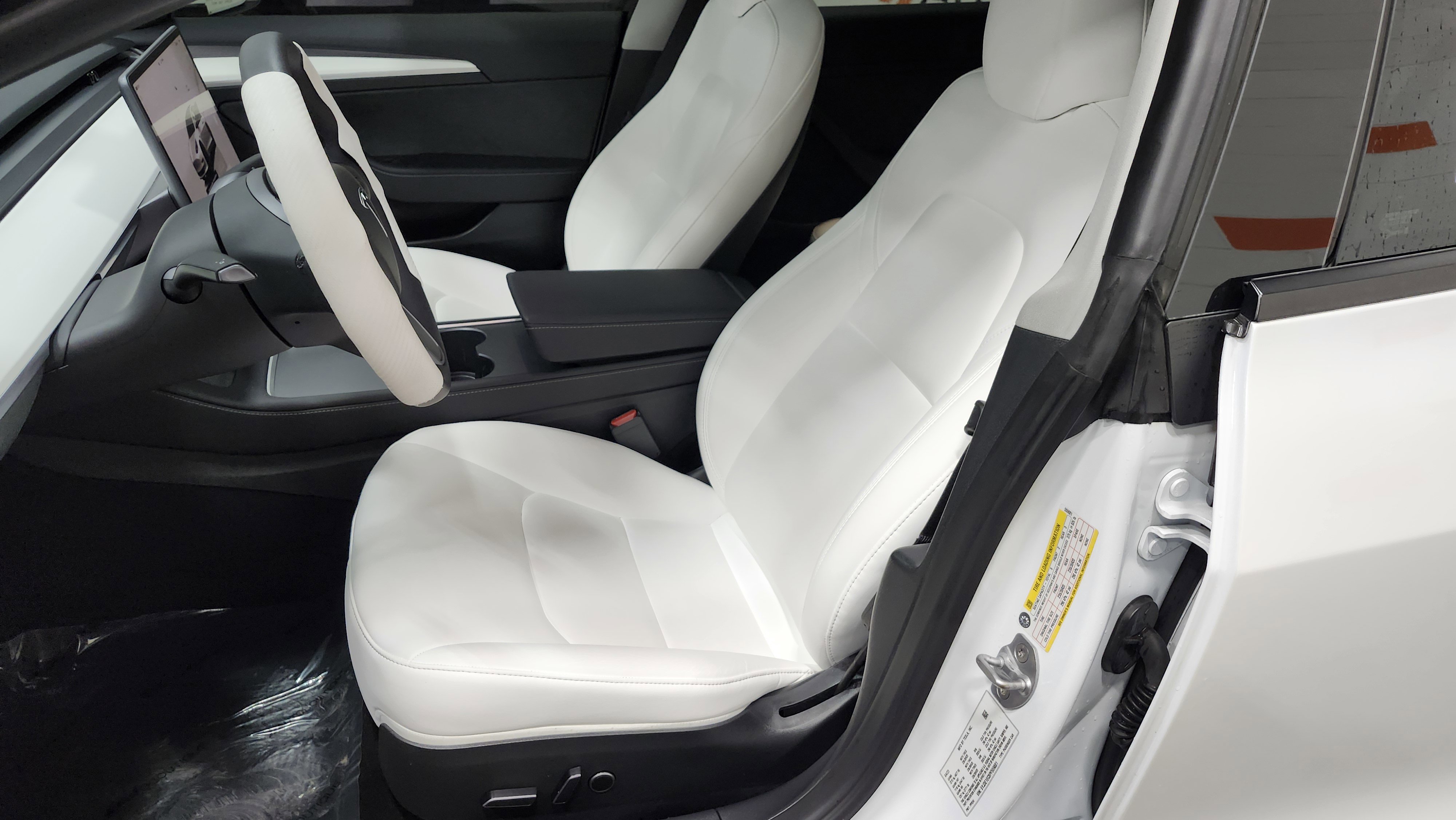 Used 2023 Tesla Model 3 Performance image 23