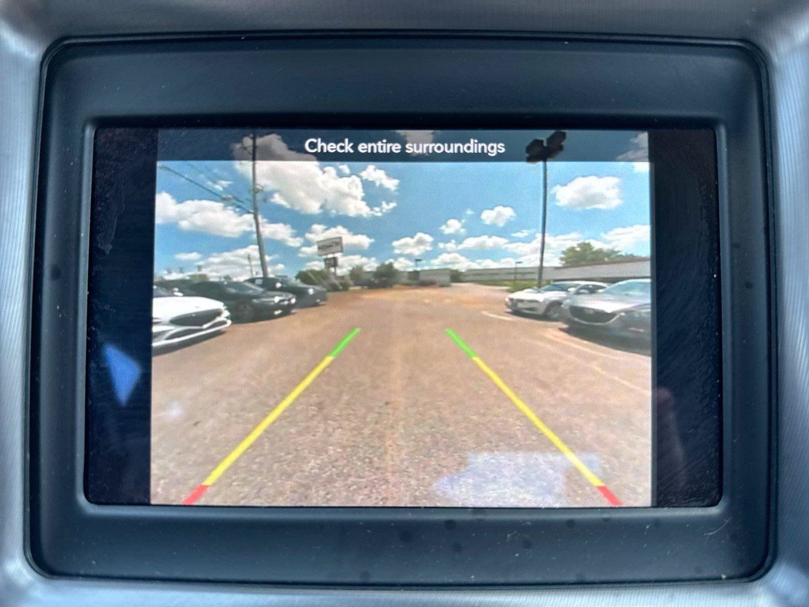 Used 2021 Dodge Challenger SXT RWD image 9