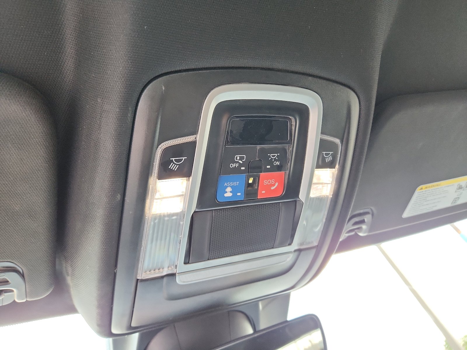 Used 2024 RAM 1500 Laramie RWD image 19