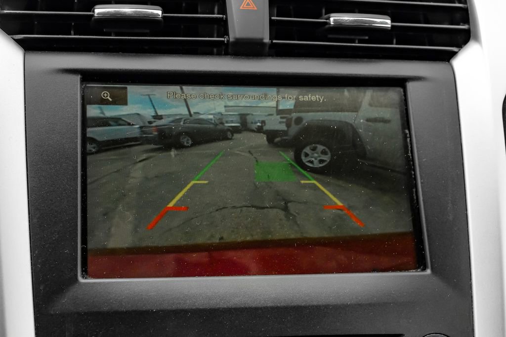 Used 2016 Ford Fusion SE FWD image 24