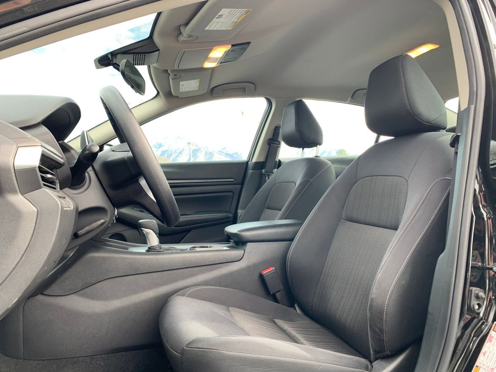 Used 2025 Nissan Altima 2.5 SV image 28