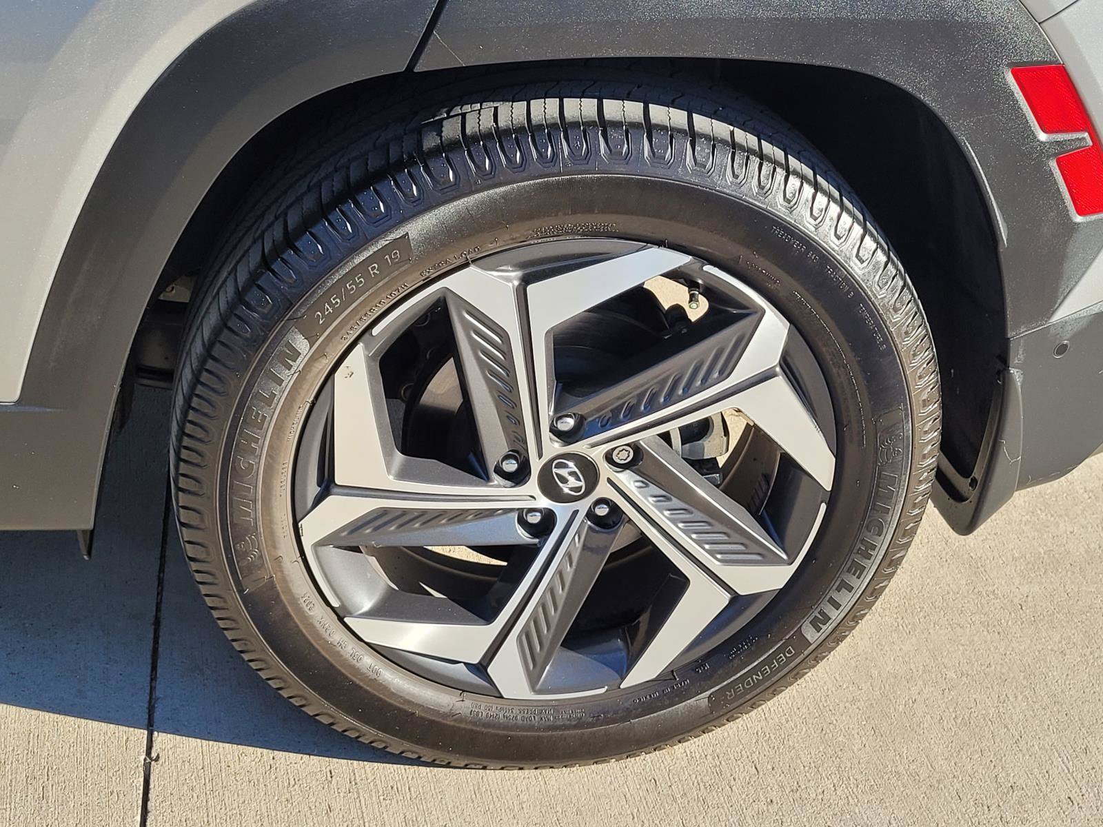 Used 2022 Hyundai Tucson Limited w/ Cargo Package FWD image 23